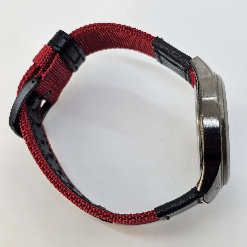 TIMEX Expedition‎ 40MM Men's Watch Red Canvas Bands New Battery READ DESCRIPTION